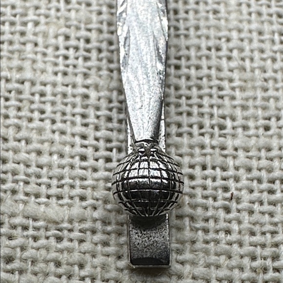 🧡 Sterling Silver Cross Pendant 🧡 - Picture 3 of 8